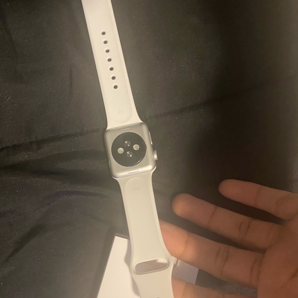 Apple Watch - Picture 4 of 6